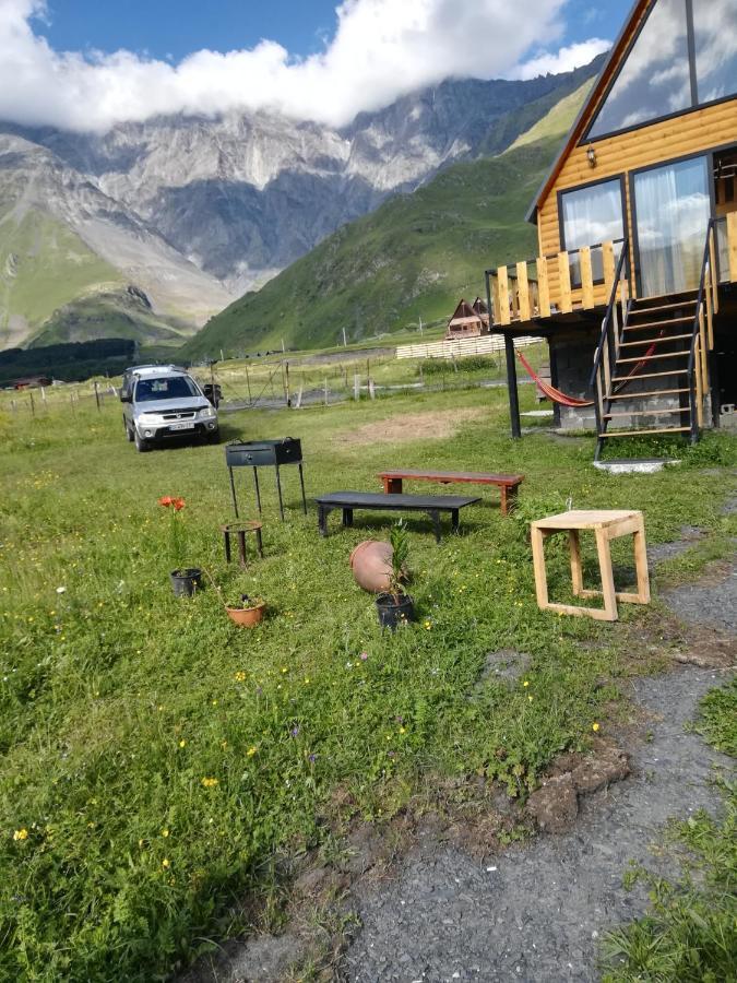 mood villa Kazbegi Exteriör bild