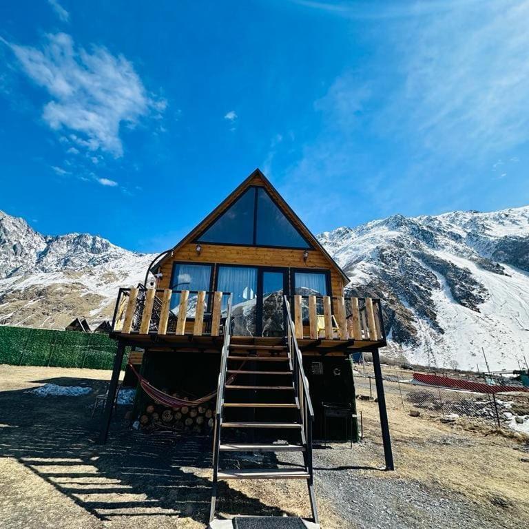 mood villa Kazbegi Exteriör bild