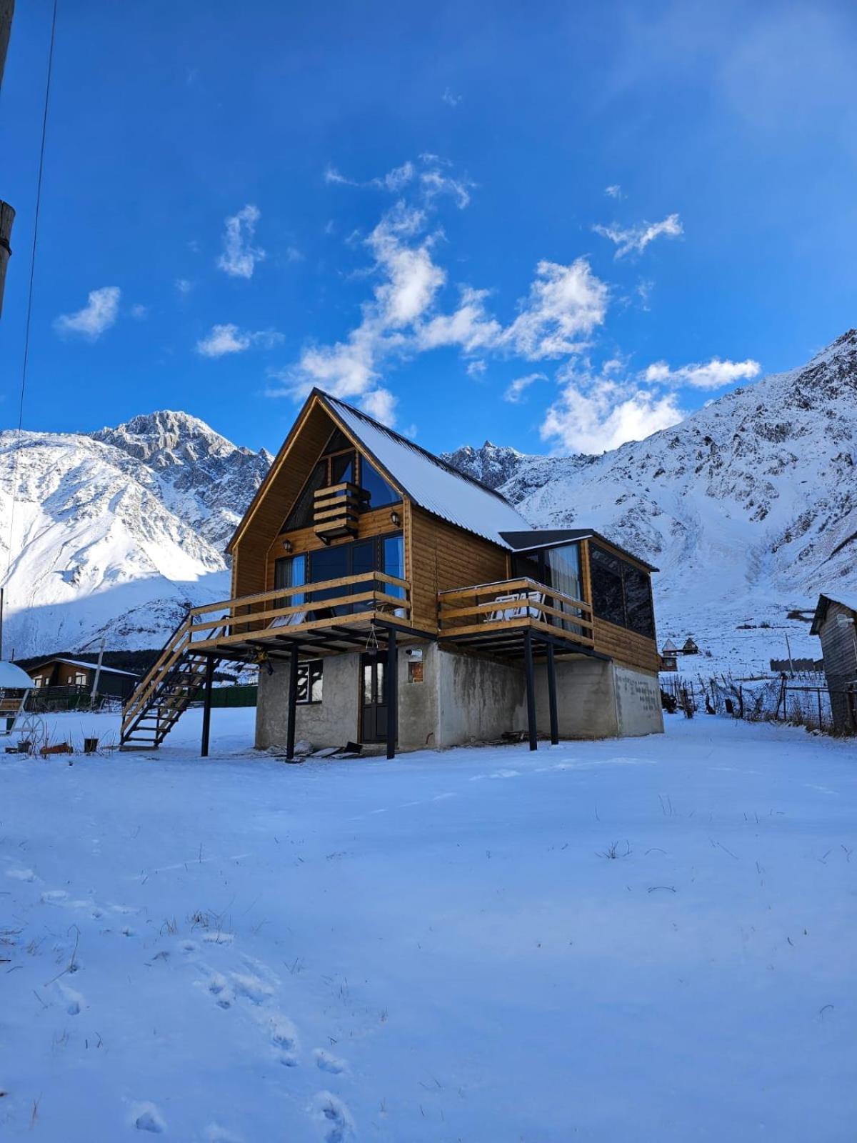 mood villa Kazbegi Rum bild